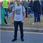 Profesor de árabe imparte clases particularles a niños y adultos